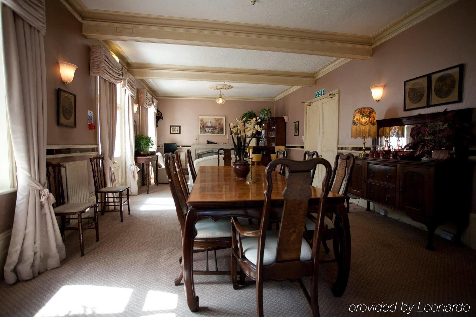 Fines Bayliwick Hotel 布拉克内尔 外观 照片