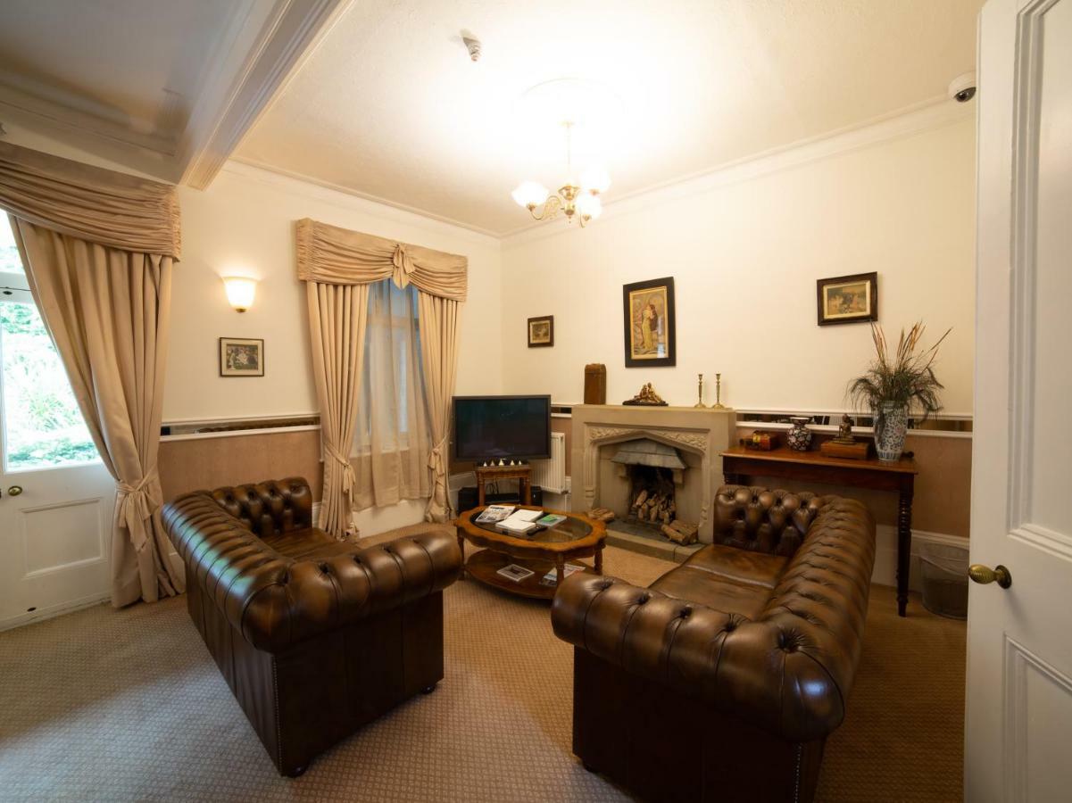 Fines Bayliwick Hotel 布拉克内尔 外观 照片