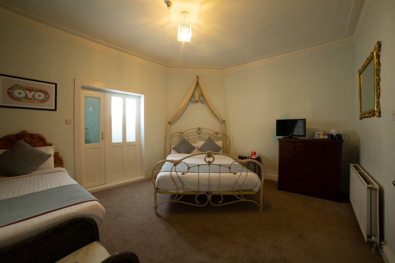 Fines Bayliwick Hotel 布拉克内尔 外观 照片